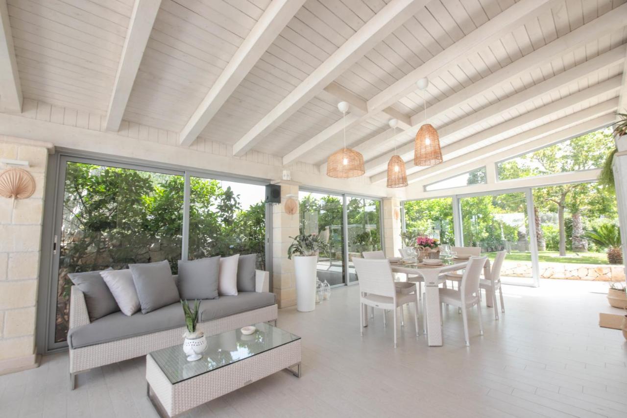 Villa Luxury By Apulia Hospitality เซลวา ดิ ฟาซาโน ภายนอก รูปภาพ